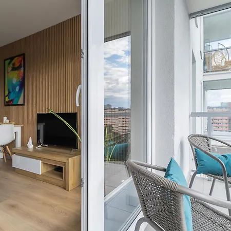 Glow Apartament, Przymorze - 4 Oceany 아파트