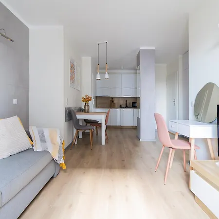 Glow Apartament, Przymorze - 4 Oceany 아파트 *